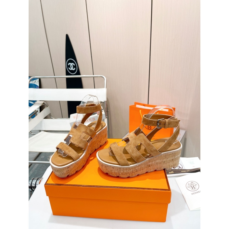H**mes sandals